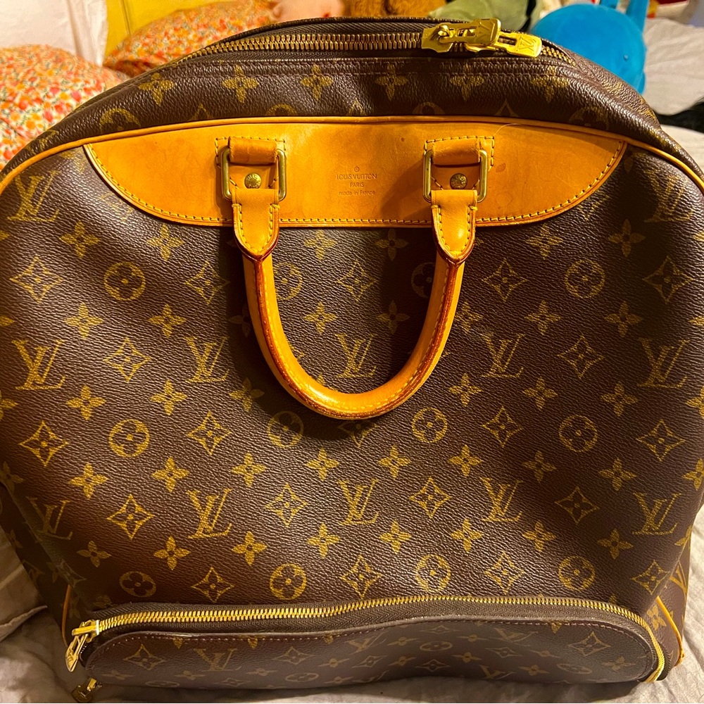 Louis Vuitton Evasion Bag